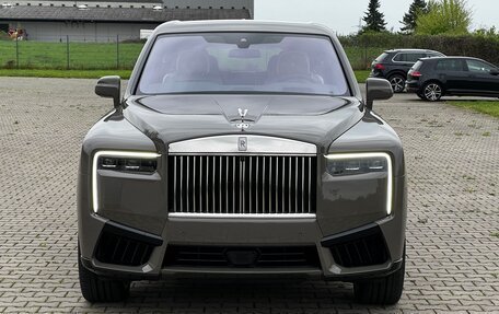 Rolls-Royce Cullinan, 2025 год, 78 000 000 рублей, 2 фотография