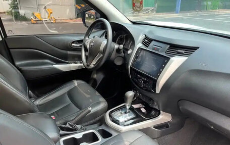 Nissan Terra, 2021 год, 2 300 000 рублей, 30 фотография