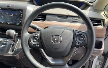 Honda Freed II, 2021 год, 1 200 000 рублей, 15 фотография