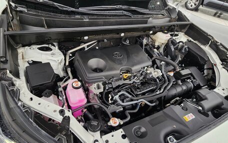 Toyota RAV4, 2022 год, 2 012 000 рублей, 8 фотография
