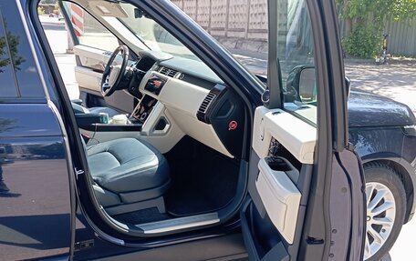 Land Rover Range Rover IV рестайлинг, 2018 год, 5 800 000 рублей, 15 фотография