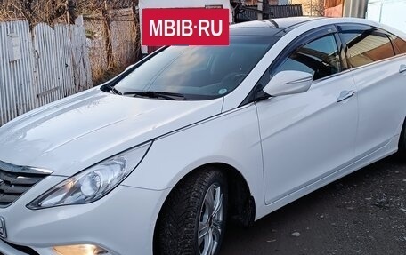 Hyundai Sonata VI, 2012 год, 1 330 000 рублей, 2 фотография