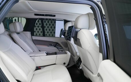 Land Rover Range Rover IV рестайлинг, 2022 год, 16 500 000 рублей, 10 фотография
