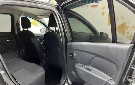 Renault Logan II, 2017 год, 705 000 рублей, 17 фотография