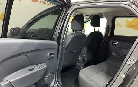 Renault Logan II, 2017 год, 705 000 рублей, 24 фотография