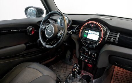 MINI Hatch, 2021 год, 2 650 000 рублей, 17 фотография