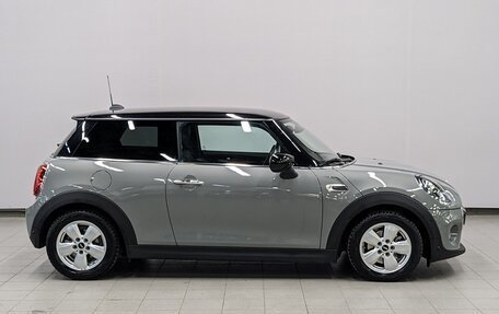 MINI Hatch, 2021 год, 2 650 000 рублей, 19 фотография