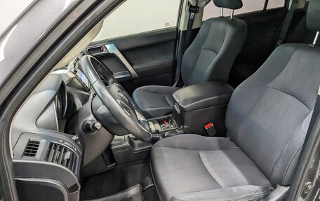 Toyota Land Cruiser Prado 150 рестайлинг 2, 2014 год, 2 995 000 рублей, 19 фотография