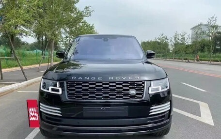 Land Rover Range Rover IV рестайлинг, 2021 год, 9 750 000 рублей, 2 фотография