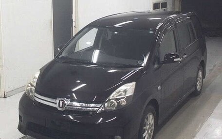 Toyota ISis I, 2012 год, 940 000 рублей, 1 фотография