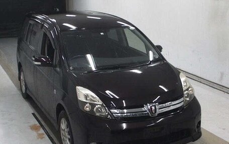 Toyota ISis I, 2012 год, 940 000 рублей, 2 фотография