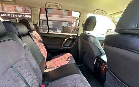 Toyota Land Cruiser Prado 150 рестайлинг 2, 2015 год, 3 650 000 рублей, 11 фотография