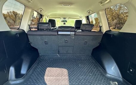 Toyota Land Cruiser Prado 150 рестайлинг 2, 2015 год, 3 650 000 рублей, 14 фотография