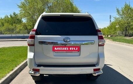 Toyota Land Cruiser Prado 150 рестайлинг 2, 2015 год, 3 650 000 рублей, 5 фотография