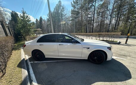 Mercedes-Benz E-Класс AMG, 2018 год, 6 500 000 рублей, 9 фотография