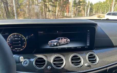 Mercedes-Benz E-Класс AMG, 2018 год, 6 500 000 рублей, 22 фотография