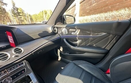 Mercedes-Benz E-Класс AMG, 2018 год, 6 500 000 рублей, 28 фотография