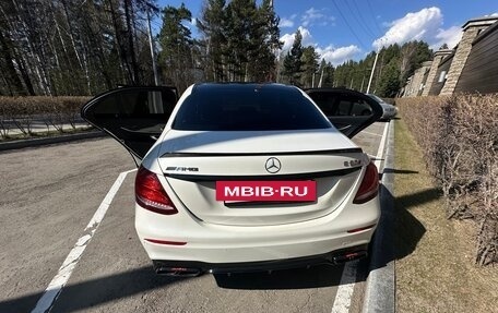 Mercedes-Benz E-Класс AMG, 2018 год, 6 500 000 рублей, 26 фотография