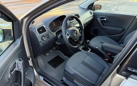 Volkswagen Polo VI (EU Market), 2016 год, 825 000 рублей, 9 фотография