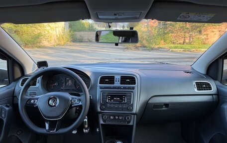 Volkswagen Polo VI (EU Market), 2016 год, 825 000 рублей, 12 фотография