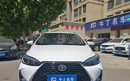 Toyota Yaris XP150 рестайлинг, 2022 год, 1 250 000 рублей, 2 фотография