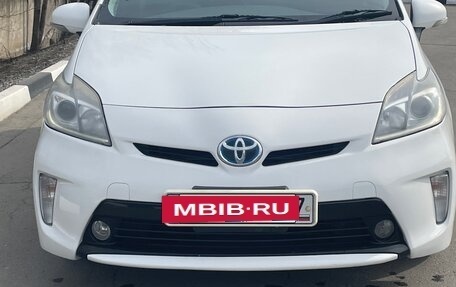 Toyota Prius, 2012 год, 1 200 000 рублей, 2 фотография