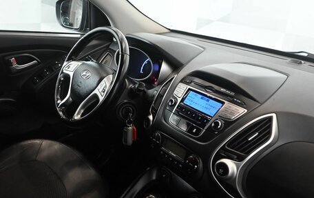 Hyundai ix35 I рестайлинг, 2012 год, 1 400 000 рублей, 10 фотография