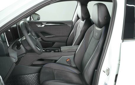 Volkswagen Tiguan, 2024 год, 5 250 000 рублей, 10 фотография
