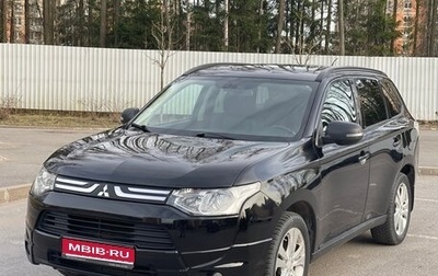 Mitsubishi Outlander III рестайлинг 3, 2014 год, 1 499 000 рублей, 1 фотография