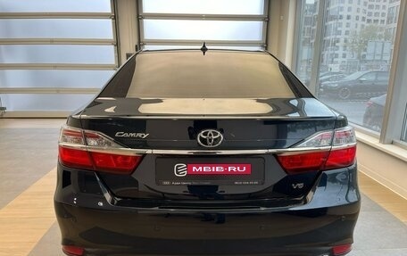 Toyota Camry, 2017 год, 2 280 000 рублей, 3 фотография