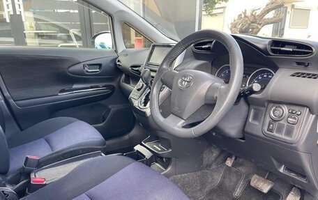 Toyota Wish II, 2015 год, 1 340 000 рублей, 22 фотография