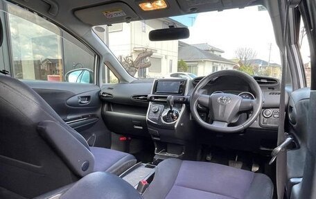 Toyota Wish II, 2015 год, 1 340 000 рублей, 23 фотография