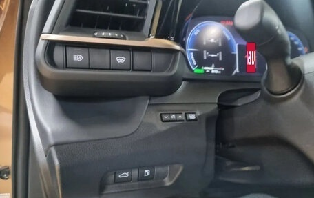 Toyota Crown, 2023 год, 4 400 000 рублей, 9 фотография