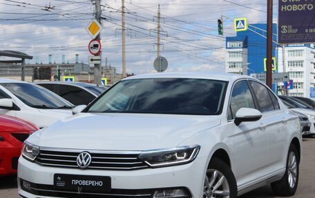 Volkswagen Passat B8 рестайлинг, 2017 год, 1 849 999 рублей, 3 фотография