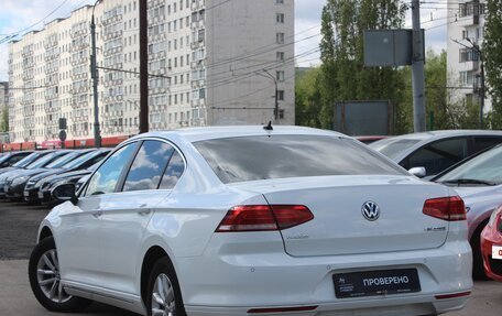 Volkswagen Passat B8 рестайлинг, 2017 год, 1 849 999 рублей, 4 фотография