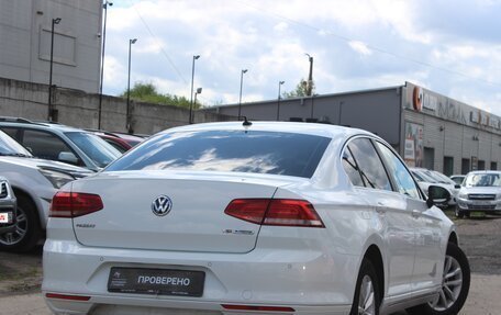 Volkswagen Passat B8 рестайлинг, 2017 год, 1 849 999 рублей, 6 фотография