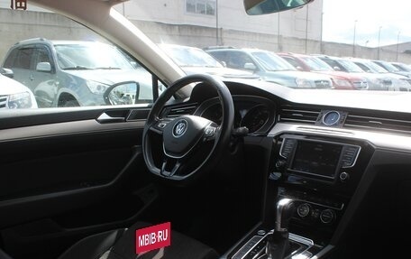 Volkswagen Passat B8 рестайлинг, 2017 год, 1 849 999 рублей, 10 фотография