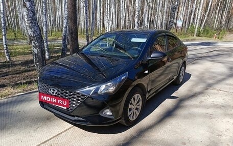 Hyundai Solaris II рестайлинг, 2021 год, 1 060 000 рублей, 3 фотография