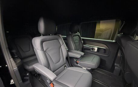 Mercedes-Benz V-Класс, 2024 год, 14 430 000 рублей, 25 фотография