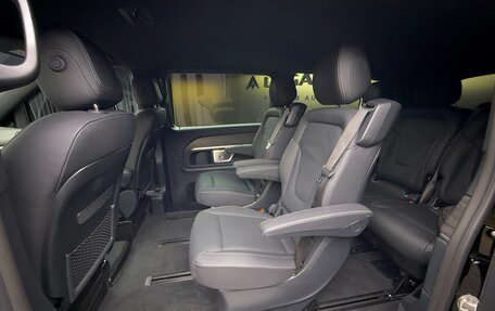 Mercedes-Benz V-Класс, 2024 год, 14 430 000 рублей, 31 фотография