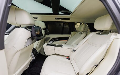 Land Rover Range Rover IV рестайлинг, 2025 год, 24 980 000 рублей, 32 фотография