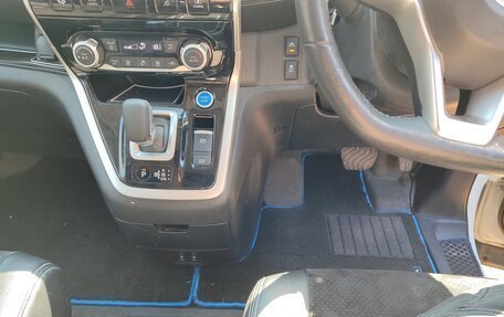 Nissan Serena IV, 2018 год, 2 300 000 рублей, 7 фотография