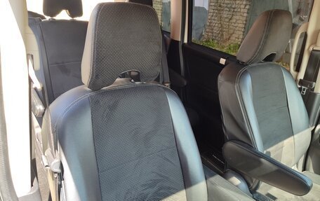 Nissan Serena IV, 2018 год, 2 300 000 рублей, 18 фотография