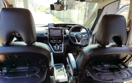 Nissan Serena IV, 2018 год, 2 300 000 рублей, 25 фотография