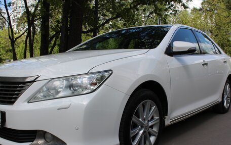 Toyota Camry, 2013 год, 1 580 000 рублей, 4 фотография