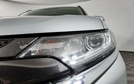 Mitsubishi Outlander III рестайлинг 3, 2021 год, 2 604 200 рублей, 21 фотография
