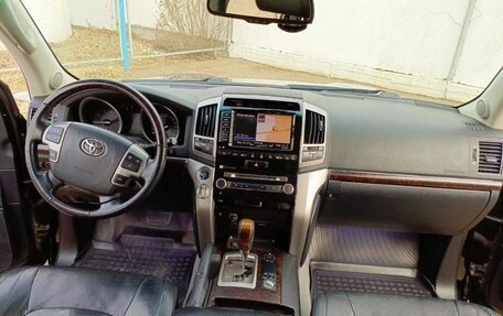 Toyota Land Cruiser 200, 2012 год, 3 000 000 рублей, 3 фотография
