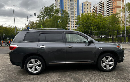 Toyota Highlander III, 2012 год, 1 900 000 рублей, 4 фотография