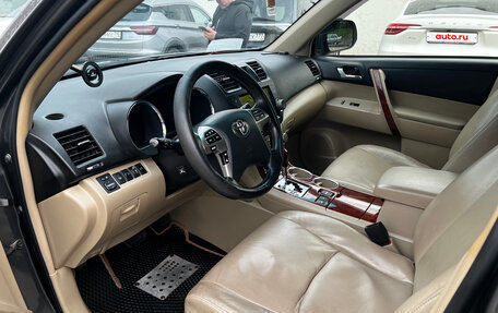 Toyota Highlander III, 2012 год, 1 900 000 рублей, 7 фотография