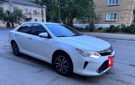 Toyota Camry, 2017 год, 2 100 000 рублей, 8 фотография